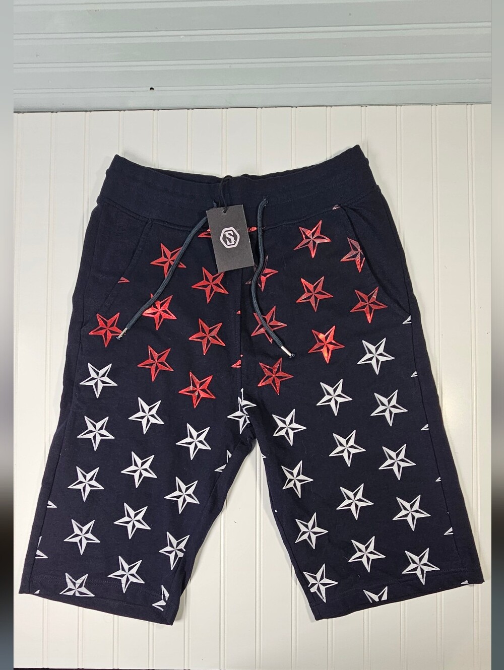 Switch Remarkable Men's  Navy Red White Star Long Bermuda Jorts Men Size M
